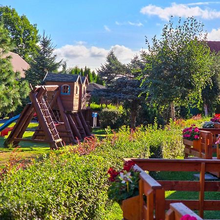 Osrodek Wczasowy Sloneczko Villa Dźwirzyno Exteriör bild