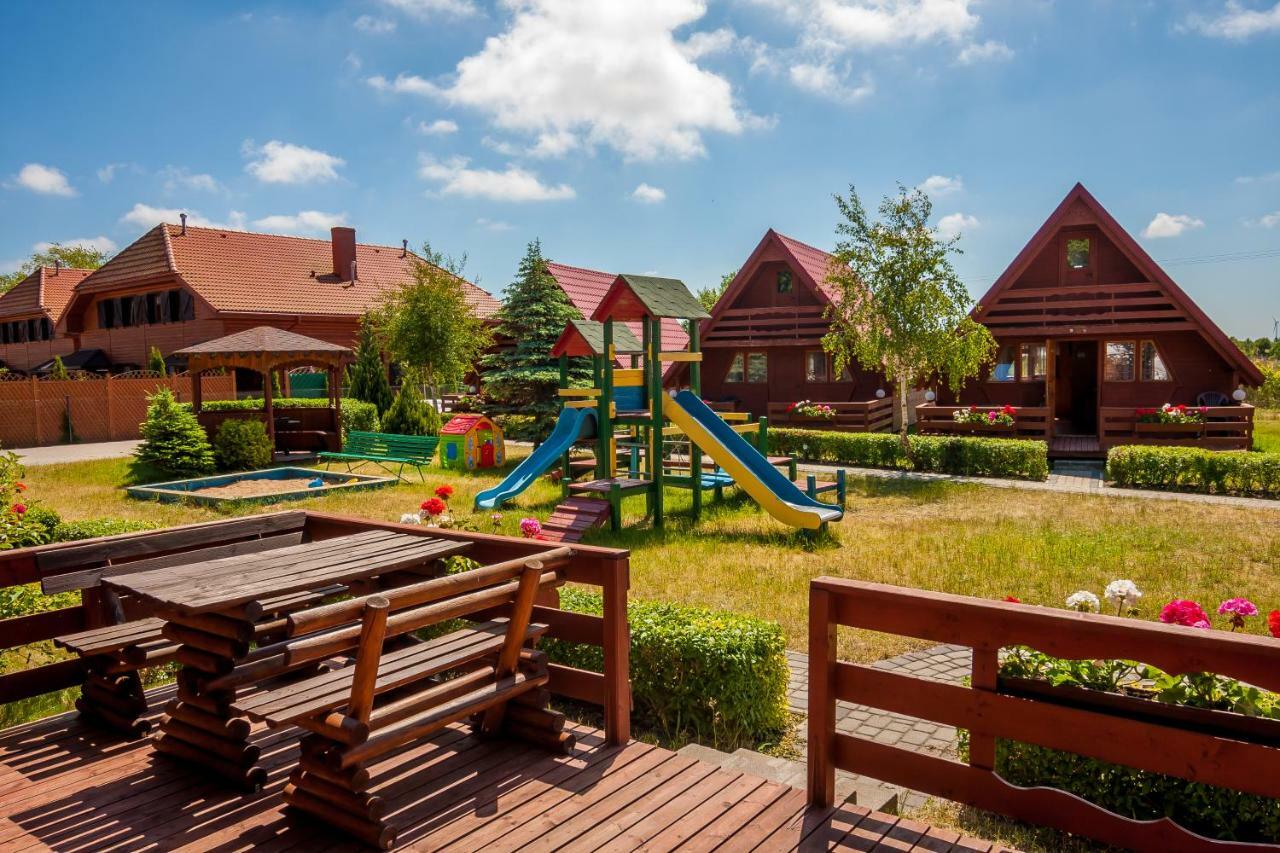 Osrodek Wczasowy Sloneczko Villa Dźwirzyno Exteriör bild